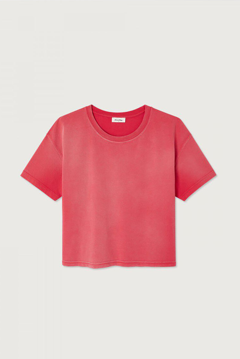 Luźny t-shirt AFO02 Amour Spray American Vintage z krótkimi rękawami i okrągłym dekoltem. Wyróżnia się miękką dzianiną w stylu vintage z efektem sprania. Można go nosić samodzielnie lub pod koszulą/bluzą, aby uzyskać nowoczesny wygląd.
-Luźny krój
-Okrągły dekolt
-Wybierz t-shirt w swoim standardowym rozmiarze