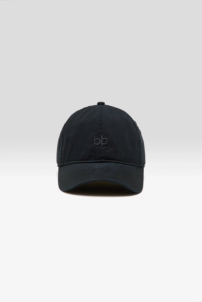 Klasyczna czapka z daszkiem Dacor Black Beauty marki BELLEROSE z logo. Regulowana za pomocą paska. Wykonana w 100% z bawełny.
