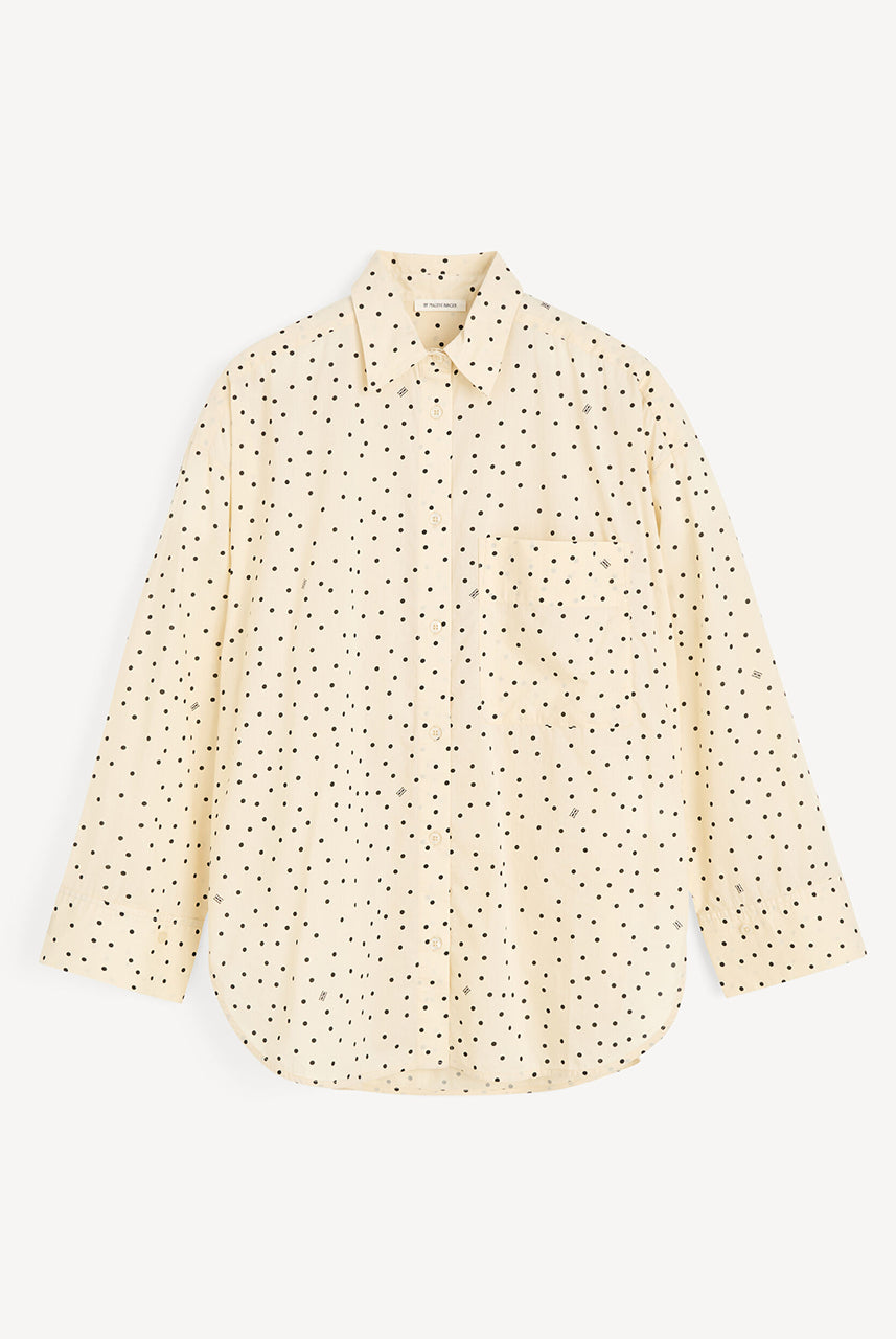 Oversizowa, klasyczna koszula w delikatne groszki Polka Dots Derris By Malene Birger o prostym kroju. Posiada kołnierzyk i dużą kieszeń na lewej piersi. Zapinana na guziki. Wykonana z bawełny organicznej. To ponadczasowy i ponadsezonowy fason. Idealna do pracy i na co dzień.
-Fason oversize
-100% bawełna organiczna
-Zamów swój normalny rozmiar. Jeśli chcesz żeby koszula była nieco bardziej przylegająca zamów ją w mniejszym rozmiarze