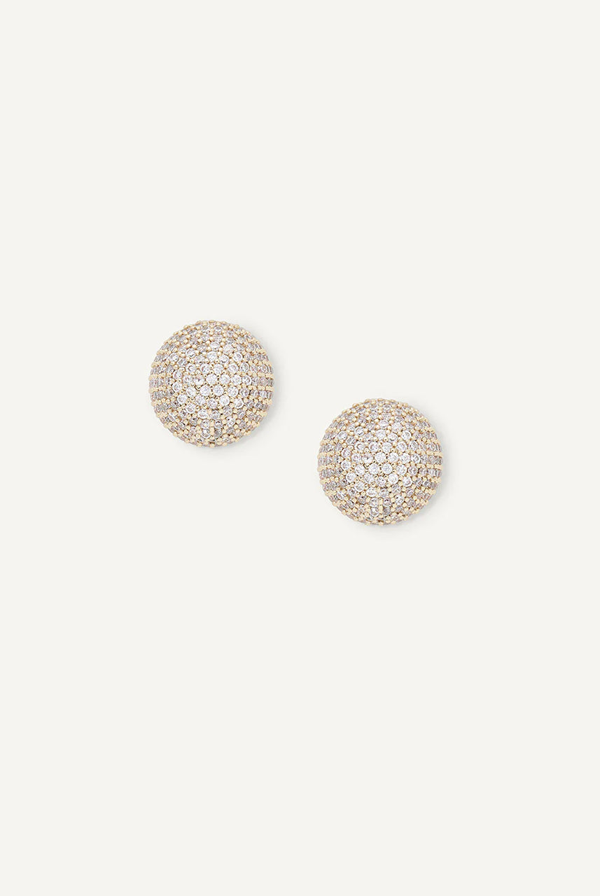 Nowoczesne, okrągłe kolczyki Emma Studs marki Olive & Piper z kryształkami.
Hipoalergiczne. Bez niklu.
Kolczyki nie podlegają zwrotowi ani wymianie ze względów higienicznych.