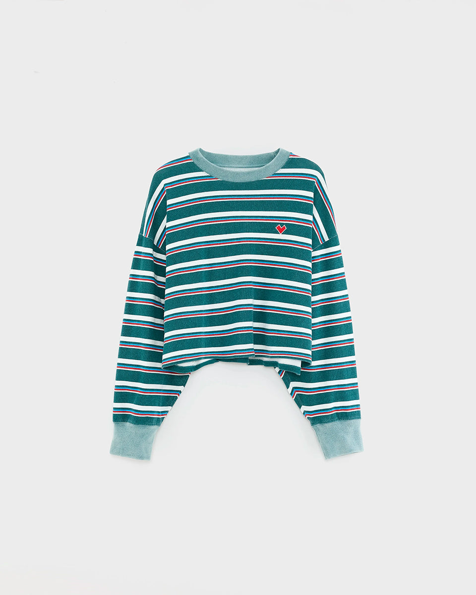 Luźny, skrócony T-shirt Franto Stripe-B marki BELLEROSE z okrągłym dekoltem i długimi rękawami w ciemnozielonym kolorze z kolorowymi paskami. Wykończony kontrastowym, spranym, zielonym ściagaczem przy kołnierzyku i mankietach. Wykonany z bawełny.
-Luźny, skrócony krój
-Wybierz swój zwykły rozmiar lub mniejszy, aby uzyskać bardziej dopasowany look