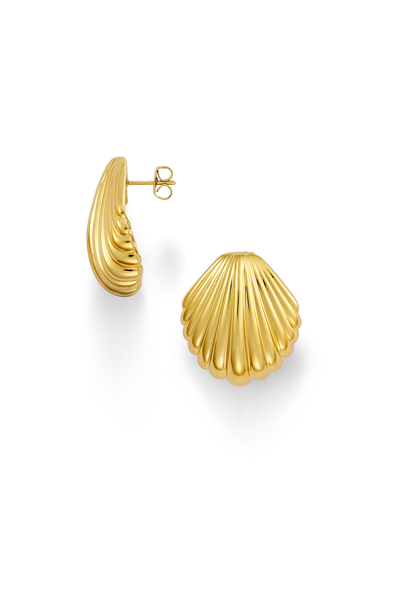 Pozłacane kolczyki Ocean Treasure ANNI LU w kształcie dużych, efektownych muszli. Zapinane na sztyft.
Kolczyki nie podlegają zwrotom ani wymianom ze względów higienicznych