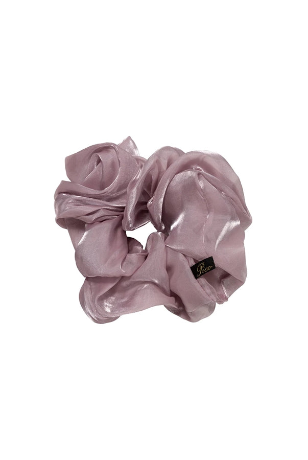 Duża gumka do włosów scrunchie Dreamy Pico Copenhagen z połyskującej organzy.