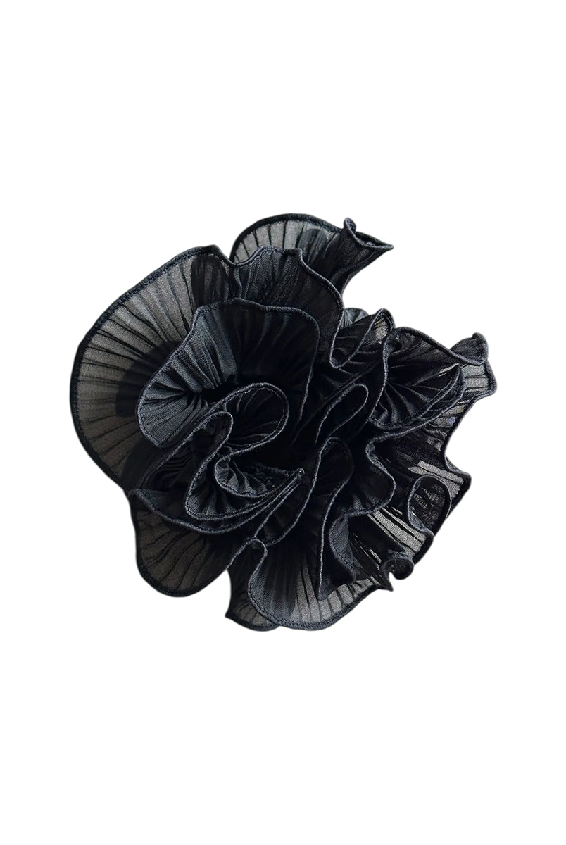 Scrunchie Swirl Pico Copenhagen z efektem spirali. Miękka, elastyczna i elegancka- idealna do ozdobienia kucyka.
Ozdoby i akcesoria do włosów nie podlegają zwrotowi ani wymianie ze względów higienicznych. 