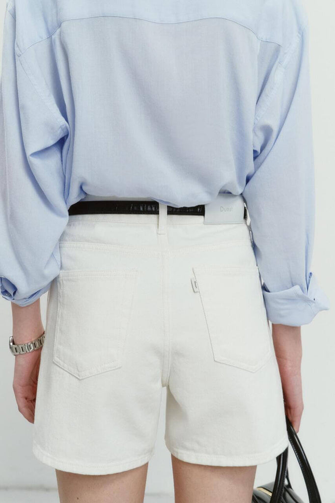 białe jeansowe szorty essential denim dunst