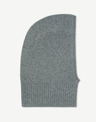 Luźna, szara balaclava AK333 Gris Meteorite z bardzo miękkiej, prążkowanej dzianiny z kaszmirem.&nbsp;