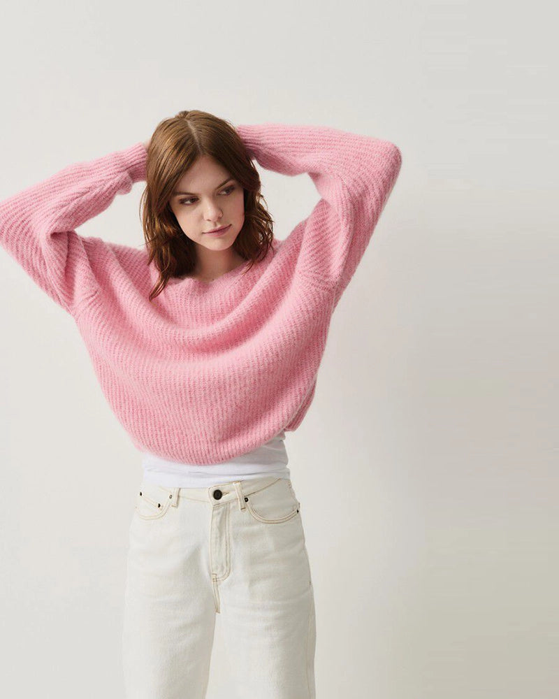 Luźny, różowy sweter EAST American Vintage o pudełkowym kroju