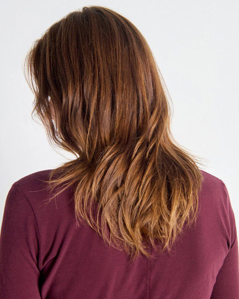 Cienki, bawełniany longsleeve GAMIPY American Vintage o prostym kroju i przylegającym fasonie. Na plecach posiada gruby szew. Wykonany z miękkiej, przyjemnej dla skóry bawełny. 