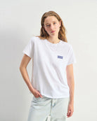 Bawełniany, luźny t-shirt YKOBOW o prostym kroju i z okrągłym dekoltem. Z przodu posiada niewielkie, kontrastowe logo marki. Wykonany z bardzo miękkiej bawełny.