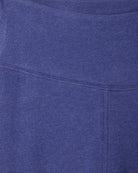 Klasyczne, bardzo wygodne i uniwersalne legginsy YPAWOOD American Vintage. Wykonane z bardzo miłej w dotyku, elastycznej tkaniny z bawełną. Legginsy mają wysoki stan.