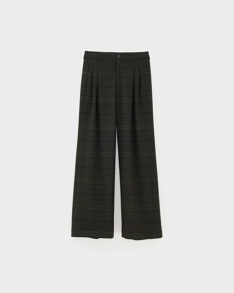 Luźne, materiałowe spodnie Volkert Bellerose z wysokim stanem i zakładkami. Spodnie mają szeroką, prostą nogawkę. Wykonane z miękkiej tkaniny z wiskozą w drobny wzór w jodełkę. Spodnie mają dwie boczne i dwie tylne kieszenie.