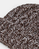 Brązowa, gruba, wywijana czapka beanie Knitted CLOSED z prążkowaną fakturą. Wykonana w 100% z wełny.