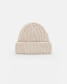 Kremowa, gruba, wywijana czapka beanie Knitted CLOSED z prążkowaną fakturą. Wykonana w 100% z wełny.