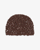 Czapka szydełkowa z cekinami Crochet Sequin SUI AVA to ozdobne nakrycie głowy, wzbogacone delikatnymi cekinami, które pięknie odbijają światło i nadają całości subtelny blask. Lekki, ażurowy splot oraz muszelkowe wykończenie nadają jej kobiecy, elegancki charakter, czyniąc ją idealnym dodatkiem do stylizacji.