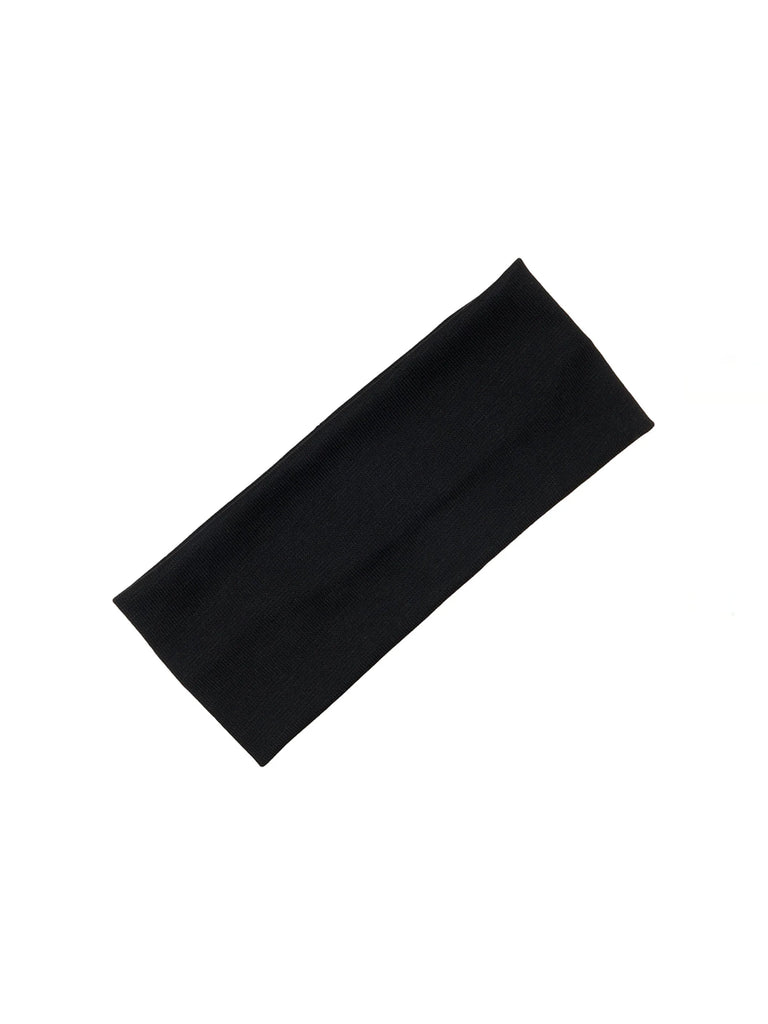 Opaska Gigi Black Pico Copenhagen to elegancki i funkcjonalny element garderoby.

Akcesoria do włosów nie podlegają zwrotowi ani wymianie ze względów higienicznych.