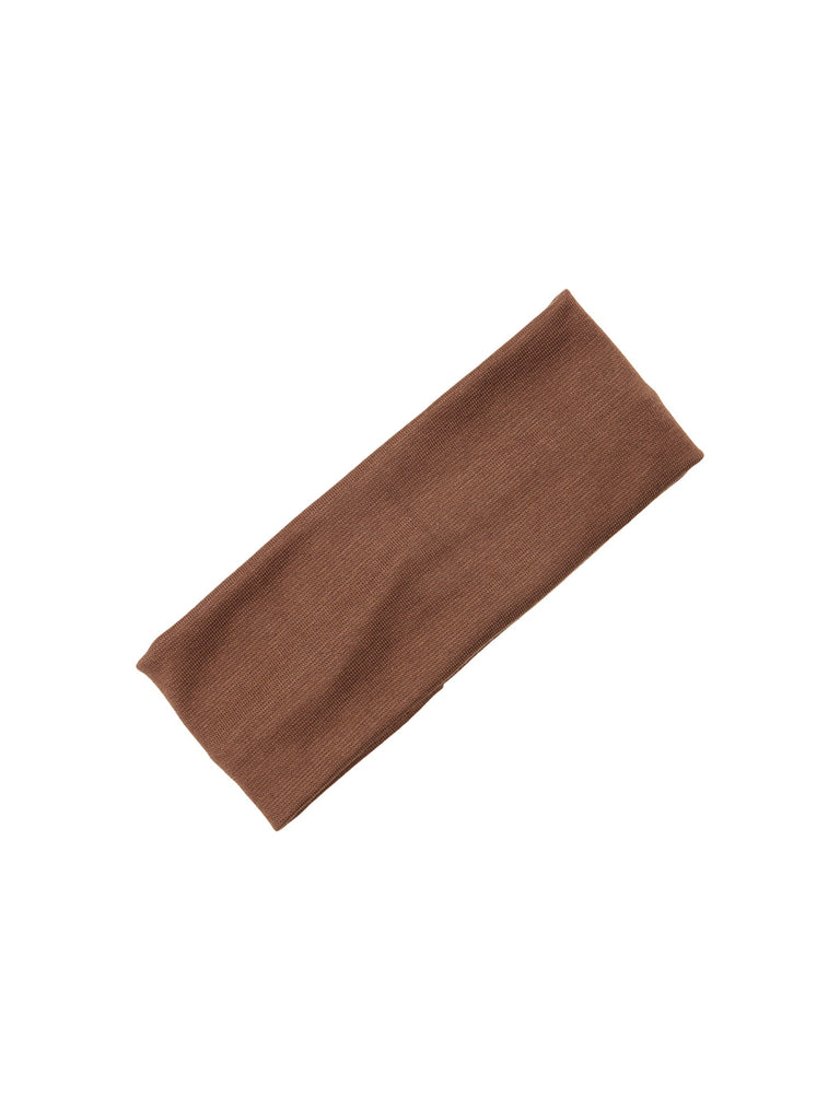 Opaska Gigi Mocca Pico Copenhagen to elegancki i funkcjonalny element garderoby.

Akcesoria do włosów nie podlegają zwrotowi ani wymianie ze względów higienicznych.