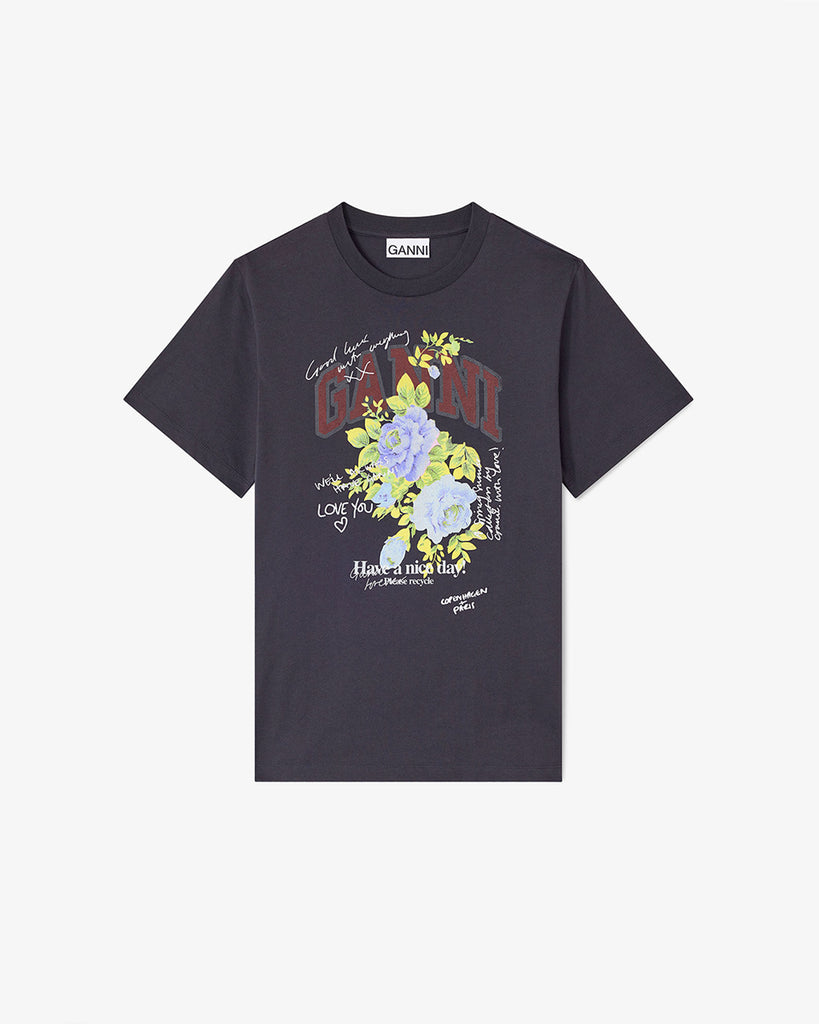 Luźny, bawełniany, ciemnoszary t-shirt 4342 BASIC COTTON JERSEY ROSE GANNI z okrągłym dekoltem i krótkim, szerokim rękawem. Z przodu posiada grafikę z różami, napis 'Have a nice day' oraz logo GANNI. Wykonany z miękkiej bawełny organicznej. Idealny z jeansami lub spódnicą.