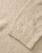 Lekko oversizowy, dzianinowy sweter Knightley Light Sand SKALL z okrągłym dekoltem i obniżonymi ramionami. Posiada ściągacz przy kołnierzu, makietach i u dołu. Wykonany ze strukturalnej bawełny organicznej. Idealnie sprawdzi się do ulubionych jeansów na codzień.&nbsp;

-Lekko oversize

-100% bawełna organiczna&nbsp;

-Zamów sweter w swoim standardowym rozmiarze