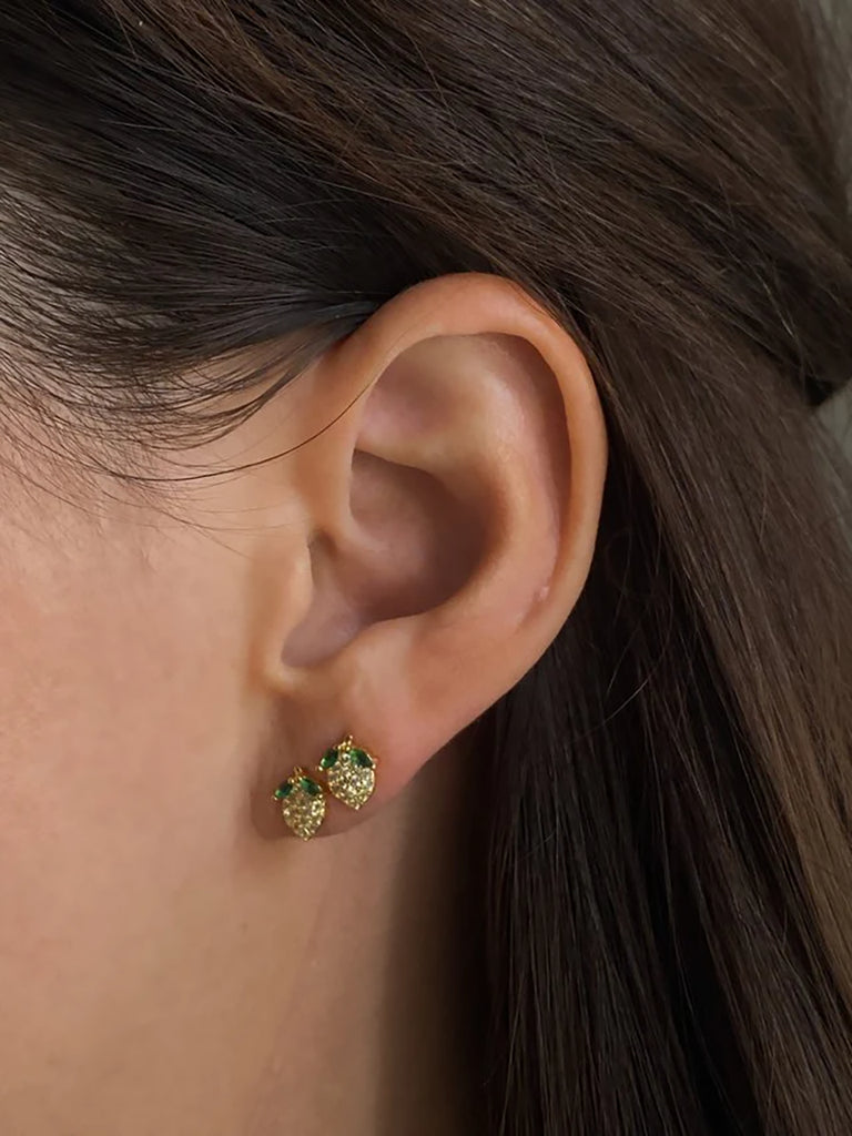 Urocze kolczyki cytryny Lemon Crystal Pico Copenhagen z nanokryształkami.&nbsp;

Bez niklu.

Kolczyki nie podlegają zwrotom ani wymianom ze względów higienicznych.