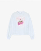 Oversizowy, biały Longsleeve Raspberry Print GANNI Bright White z nadrukiem z malinami I logo marki. Koszulka ma okrągły dekolt i długie rękawy zakończone ściągaczami. Wykonana z bawełny organicznej.

-Luźny krój

-100% bawełna organiczna

-Zamów w swoim standardowym rozmiarze