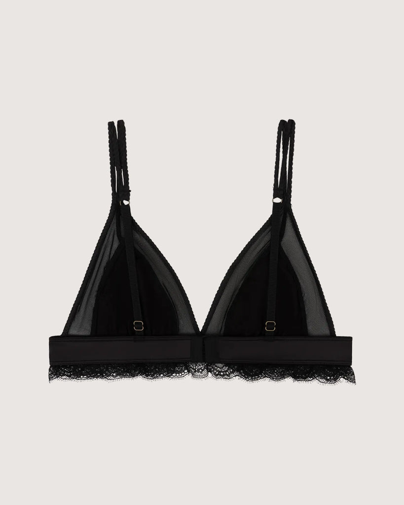 Delikatny, miękki stanik z trójkątnymi miseczkami Jane M Love Stories. Wykonany z miękkiej, satynowej tkaniny obszytej delikatną koronką. Posiada regulowane ramiączka i jest zapinany za pomocą haftek.&nbsp;