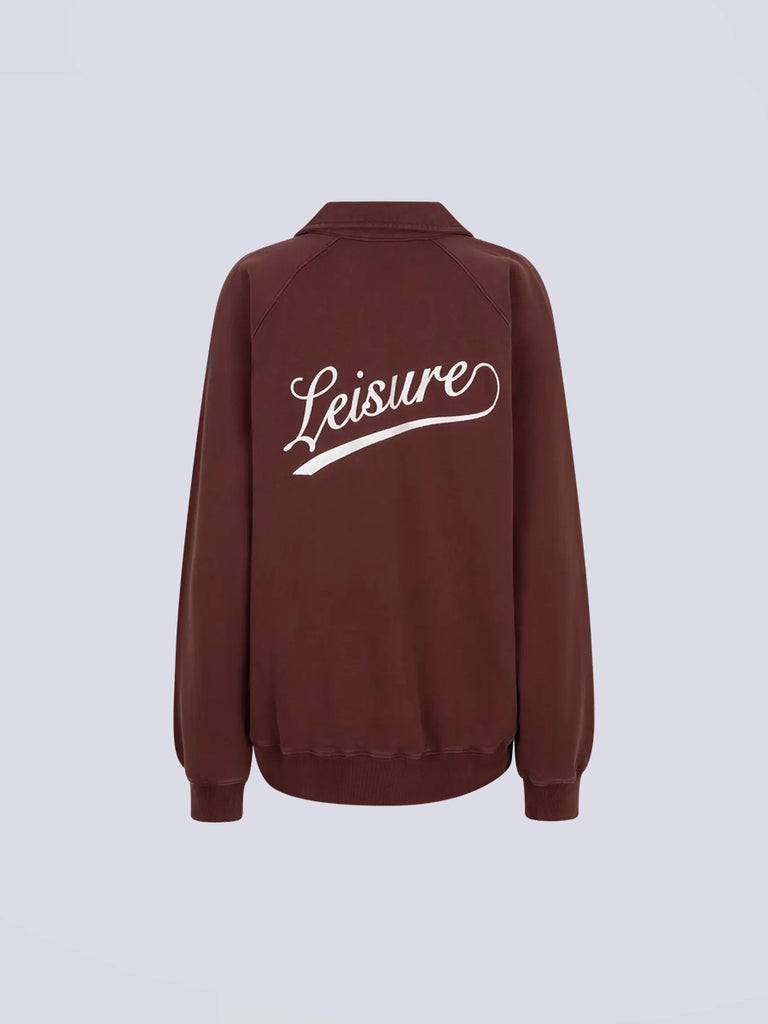 Luźna, szara bluza dresowa Sloane Love Stories z dużym napisem i motywem jabłka z przodu. Posiada okrągły dekolt i jest wykończona ściągaczami.