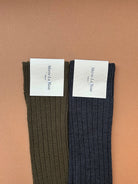 Grube, dzianinowe, klasyczne podkolanówki z wełną merynosa College Maria La Rosa. Wykonane we Włoszech.
