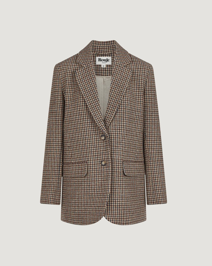 Klasyczna, jednorzędowa, wełniana marynarka w pepitkę Jacques Rouje o prostym kroju i długości za biodra. Zapinana na dwa guziki imitujące poroże. Marynarka ma klapy i trójkątny dekolt. Posiada dwie, przednie kieszenie z klapkami, niewielkie rozcięcie z tyłu i podszewkę