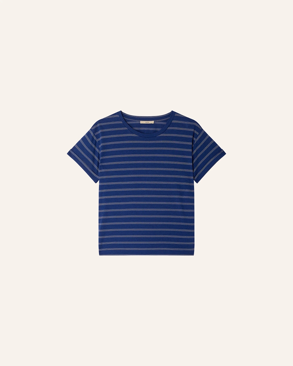 Luźny t-shirt w paski z krótkim rękawem Flaherty Sessun. Posiada okrągły dekolt i prosty krój. Wykonany z miękkiej i przewiewnej tkaniny z bawełną organiczną. -Luźny fason -Prosty krój -Tkanina z bawełną -Zamów w swoim standardowym rozmiarze