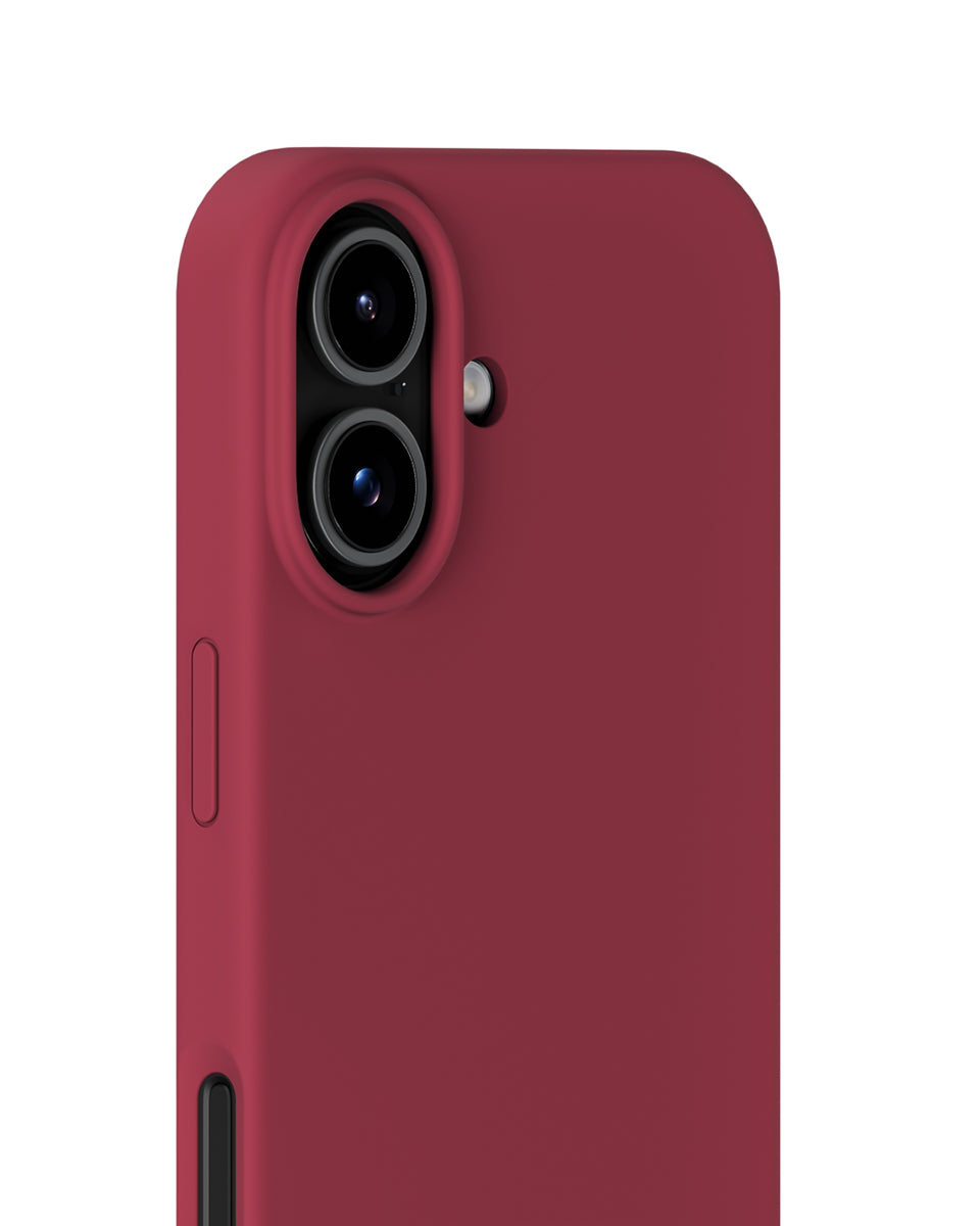 Silikonowe etui Red Velvet chroni i odświeża Twój telefon dzięki miękkiej i elastycznej powierzchni. Charakteryzuje się minimalistycznym designem i komfortowym wykończeniem, które zakrywa przyciski głośności i krawędzie. Wykonane jest w 100% z poliwęglanu z recyklingu z certyfikatem GRS.&nbsp;