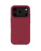 Silikonowe etui Red Velvet chroni i odświeża Twój telefon dzięki miękkiej i elastycznej powierzchni. Charakteryzuje się minimalistycznym designem i komfortowym wykończeniem, które zakrywa przyciski głośności i krawędzie. Wykonane jest w 100% z poliwęglanu z recyklingu z certyfikatem GRS.&nbsp;