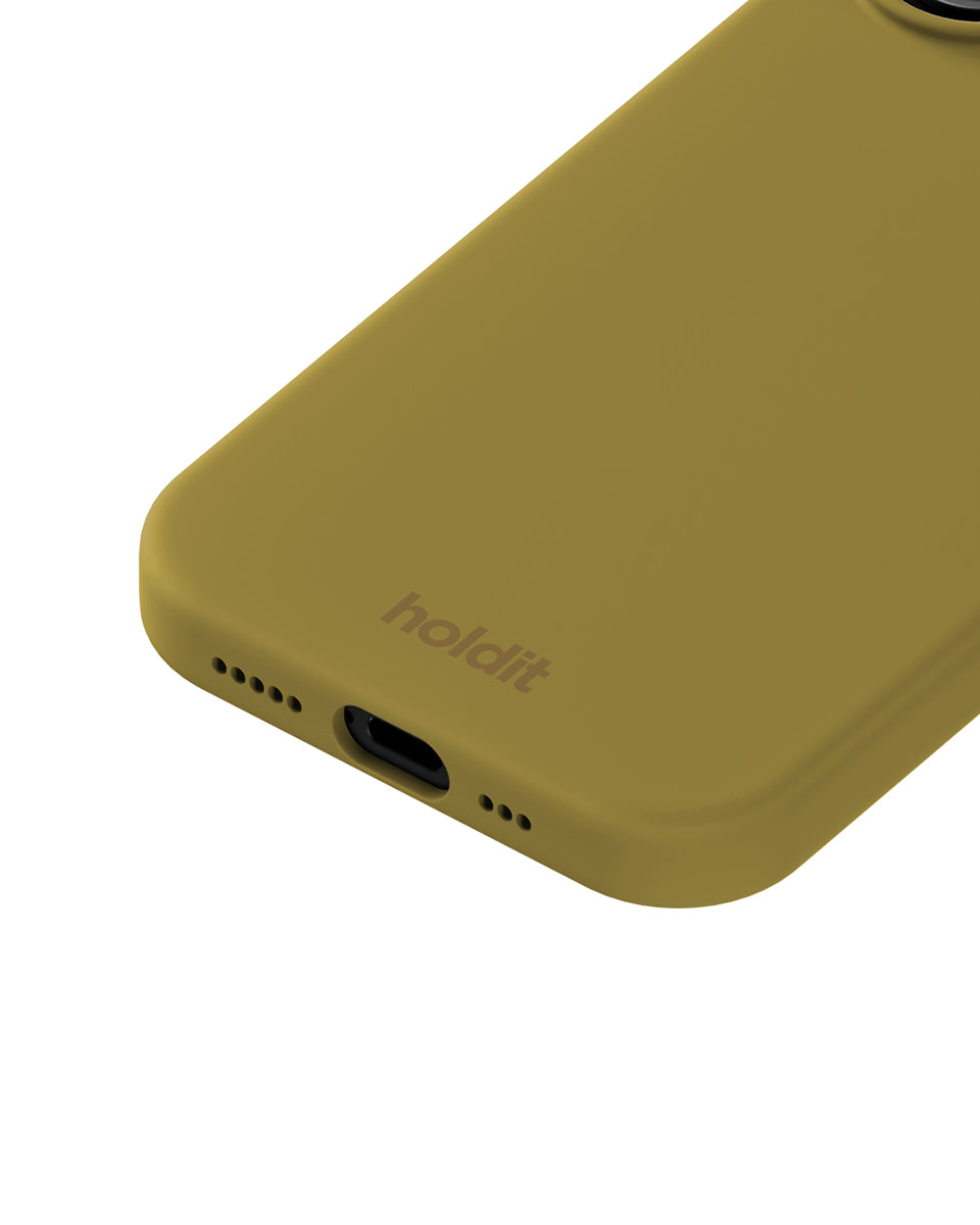 Silikonowe etui Warm Olive chroni i odświeża Twój telefon dzięki miękkiej i elastycznej powierzchni. Charakteryzuje się minimalistycznym designem i komfortowym wykończeniem, które zakrywa przyciski głośności i krawędzie. Wykonane jest w 100% z poliwęglanu z recyklingu z certyfikatem GRS.&nbsp;

Produkt wegański.