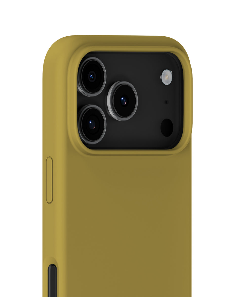 Silikonowe etui Warm Olive chroni i odświeża Twój telefon dzięki miękkiej i elastycznej powierzchni. Charakteryzuje się minimalistycznym designem i komfortowym wykończeniem, które zakrywa przyciski głośności i krawędzie. Wykonane jest w 100% z poliwęglanu z recyklingu z certyfikatem GRS.&nbsp;

Produkt wegański.