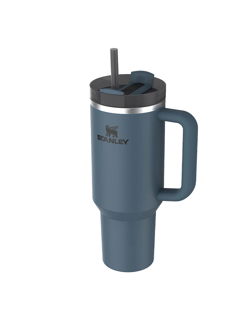 Duży, kultowy kubek termiczny STANLEY QUENCHER Flowstate™ Tumbler H2.O 1.18L z silikonową, wyciąganą słomką, wygodnym uchem i odkręcanym, szczelnym wieczkiem