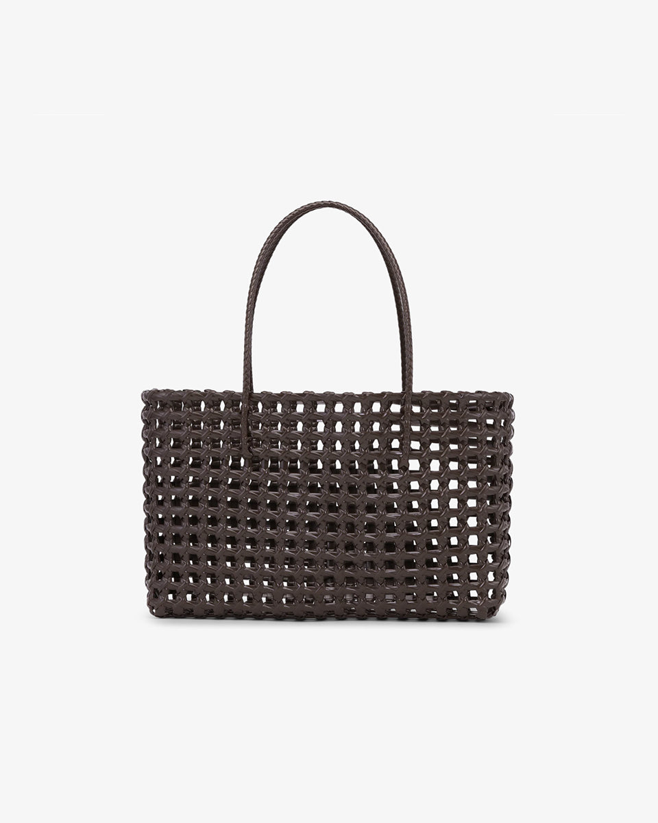 Torba Kaya Woven Tote Big SUI AVA o plecionej fakturze i klasycznym, stonowanym wyglądzie. Zaprojektowana zarówno do noszenia na codzień, jak i na specjalne okazje.&nbsp;
