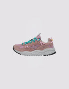 Sneakersy Yamabushi japońskiej marki Flower Mountain z gumowym, traktorowym spodem. Te buty łączą tkaninę ripstop i dopasowane kolorystycznie nakładki z zamszu z ultralekką gumową podeszwą, zapewniającą lekkość, przyczepność i całodzienny komfort. Wiązane za pomocą sznurówek inspirowanych obuwiem trekkingowym. Wewnątrz posiadają antybakteryjną, naturalną wkładkę z korka.

-Rozmiarówka butów jest standardowa. Zamów je w swoim normalnym rozmiarze